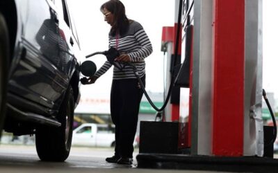 Oil prices slip as US sanctions ease fears